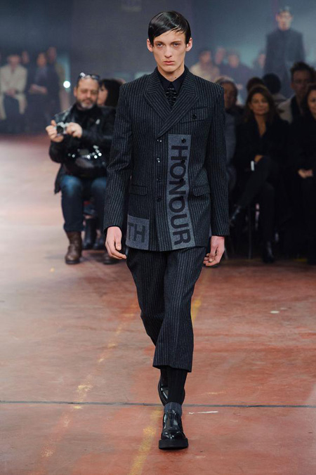 Alexander McQueen Menswear Autumn/Winter 2015 Collection