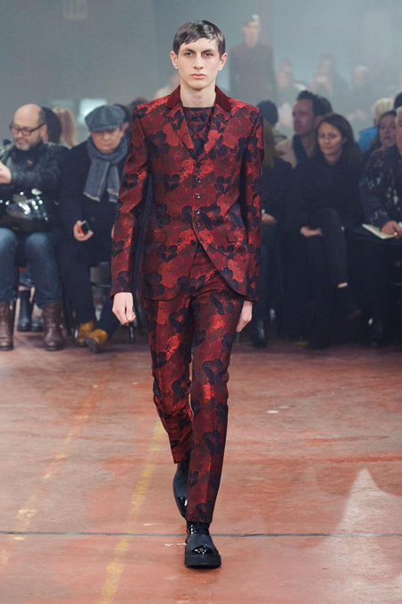 Alexander McQueen Menswear Autumn/Winter 2015 Collection