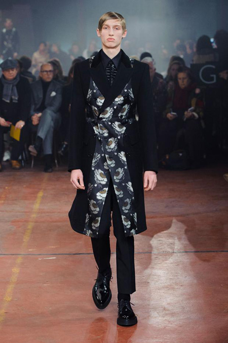 Alexander McQueen Menswear Autumn/Winter 2015 Collection