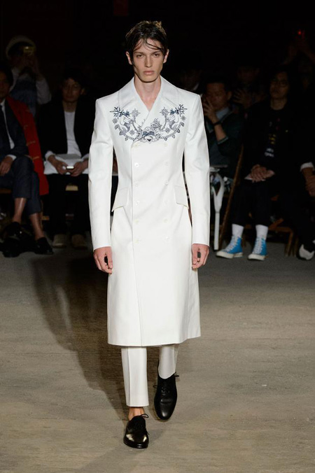 Alexander McQueen Menswear Spring/Summer 2016 collection