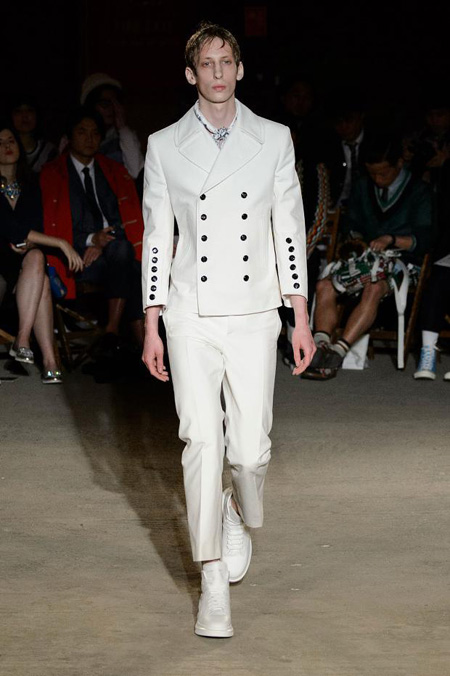 Alexander McQueen Menswear Spring/Summer 2016 collection