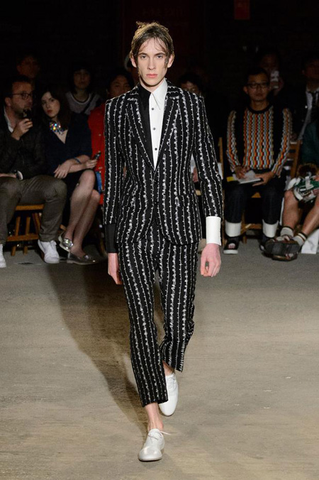 Alexander McQueen Menswear Spring/Summer 2016 collection