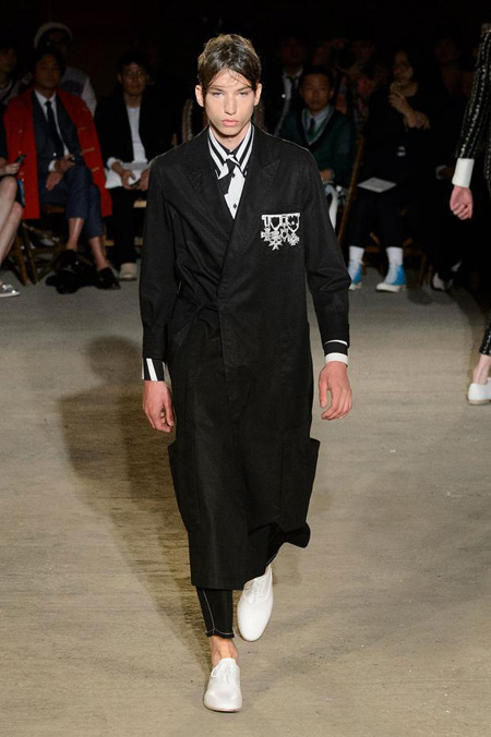 Alexander McQueen Menswear Spring/Summer 2016 collection