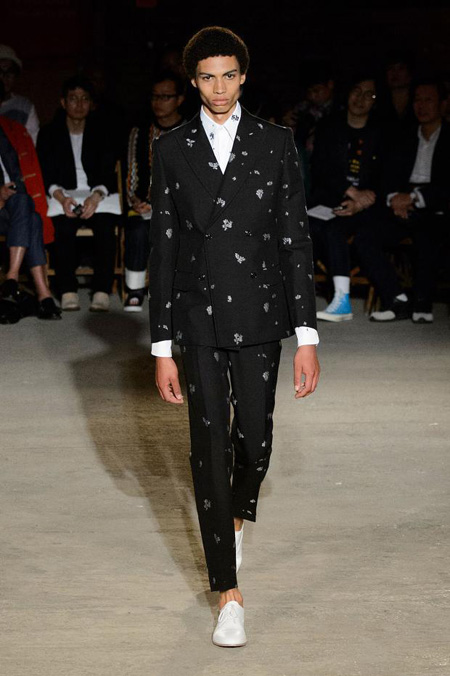 Alexander McQueen Menswear Spring/Summer 2016 collection