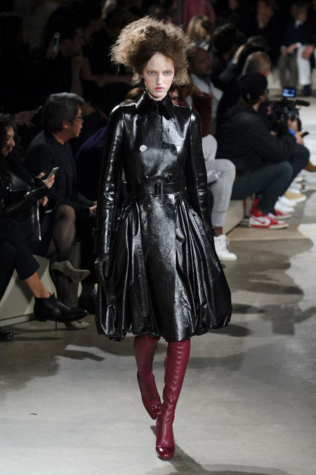 Alexander McQueen Autumn/Winter 2015 women's collection