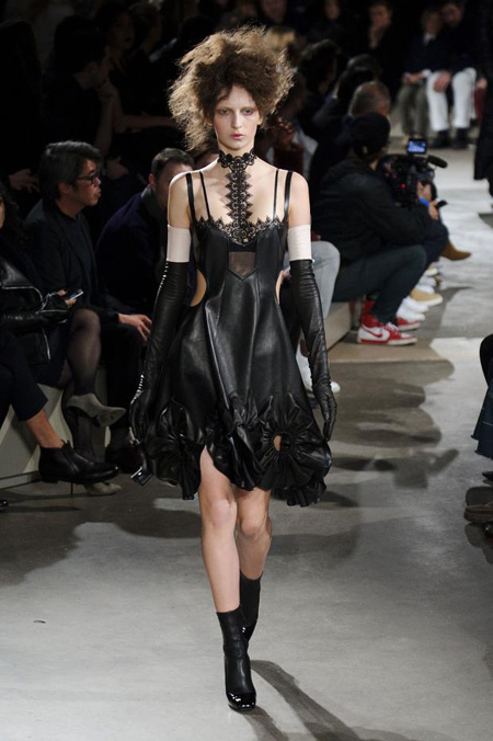 Alexander McQueen Autumn/Winter 2015 women's collection