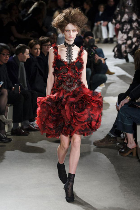 Alexander McQueen Autumn/Winter 2015 women's collection