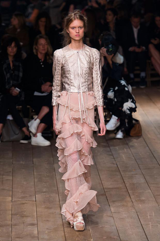 Alexander McQueen Spring/Summer 2016 Womenswear collection