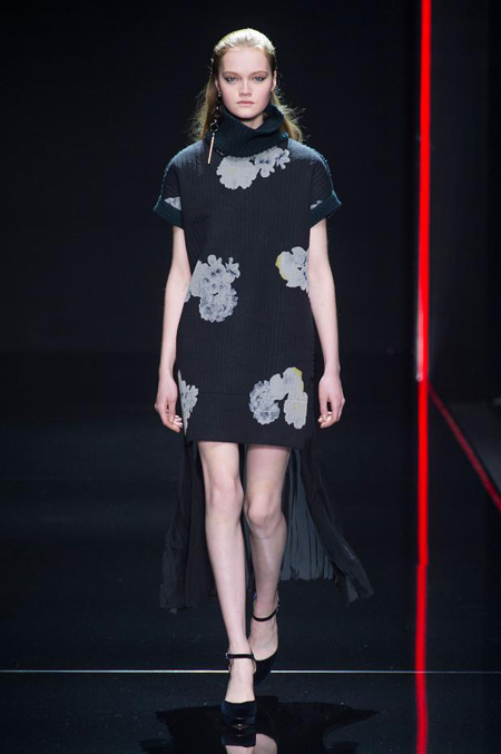 GERANIUM POWER by Anteprima Fall/Winter 2015-2016