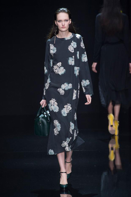 GERANIUM POWER by Anteprima Fall/Winter 2015-2016