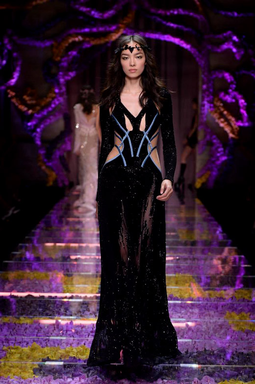 Haute Couture : Atelier Versace Fall-Winter 2015/2016 collection