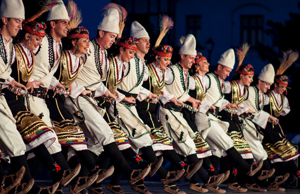 National Folklore Ensemble 'BULGARE' present Bulgarian fashion and folklore in the Netherlands