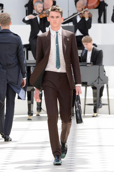 Burberry Prorsum Spring/Summer 2016 collection