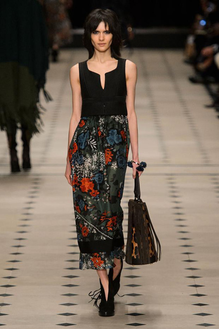 Womenswear: Burberry Prorsum Autumn/Winter 2015 collection 