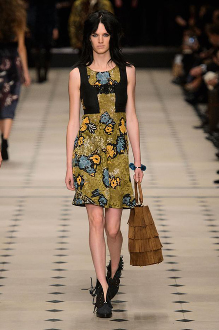 Womenswear: Burberry Prorsum Autumn/Winter 2015 collection 