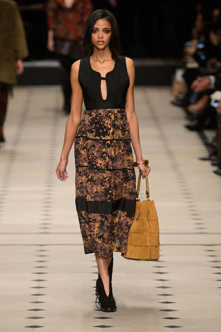 Womenswear: Burberry Prorsum Autumn/Winter 2015 collection 