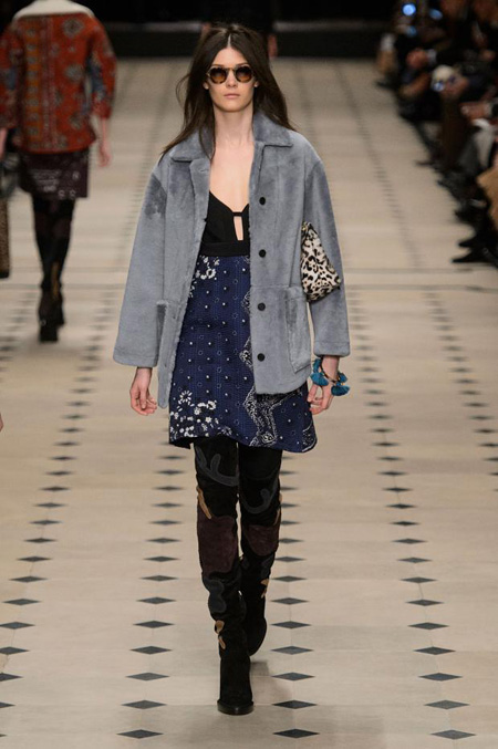 Womenswear: Burberry Prorsum Autumn/Winter 2015 collection 