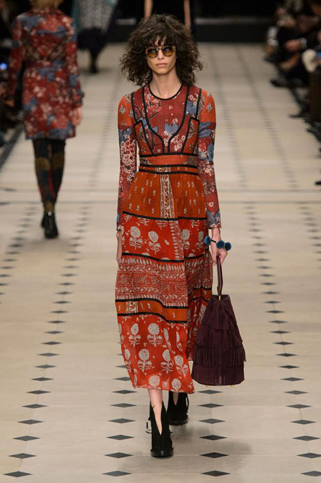 Womenswear: Burberry Prorsum Autumn/Winter 2015 collection 