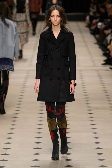 Womenswear: Burberry Prorsum Autumn/Winter 2015 collection 