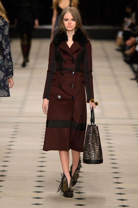 Womenswear: Burberry Prorsum Autumn/Winter 2015 collection 