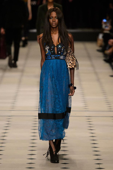 Womenswear: Burberry Prorsum Autumn/Winter 2015 collection 