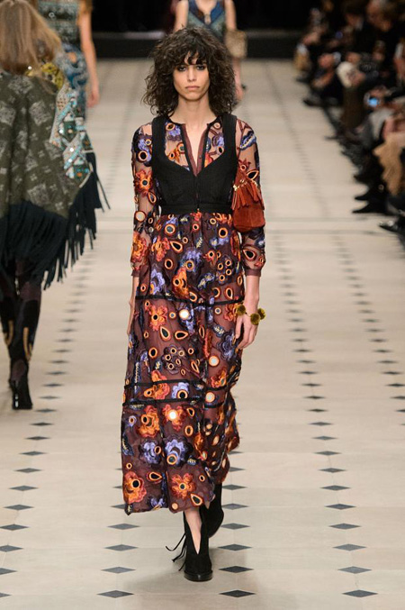 Womenswear: Burberry Prorsum Autumn/Winter 2015 collection 