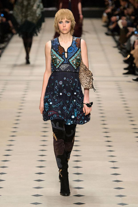 Womenswear: Burberry Prorsum Autumn/Winter 2015 collection 