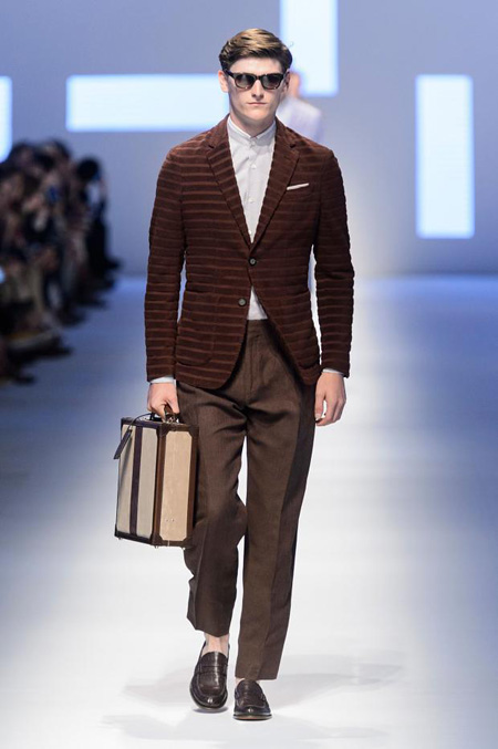 A Kaleidoscopic Summer by Canali Spring-Summer 2016