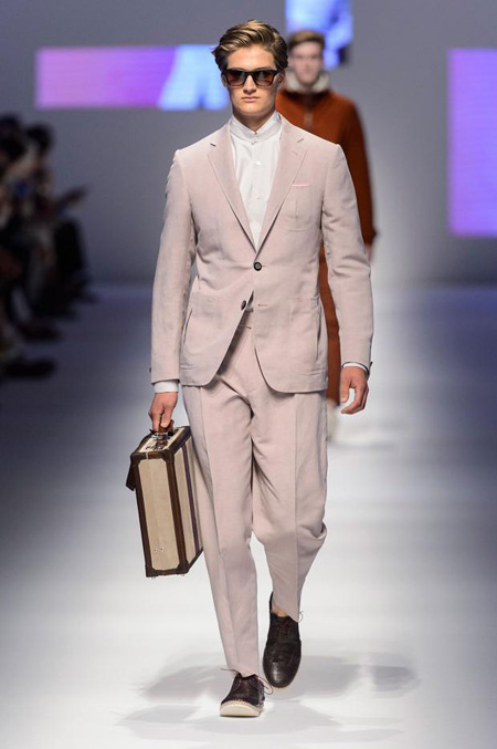 A Kaleidoscopic Summer by Canali Spring-Summer 2016
