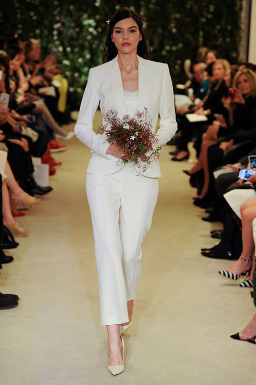     2016  Carolina Herrera