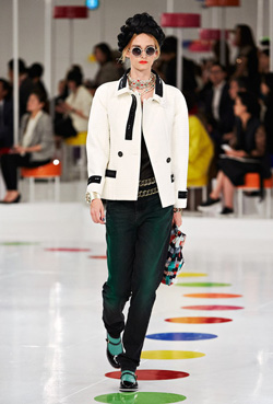 Chanel Cruise 2015-2016 Collection