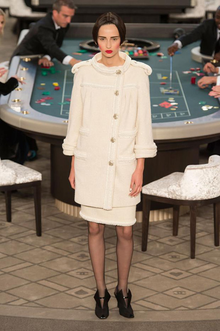 Chanel Fall-Winter 2015/2016 Haute Couture Collection