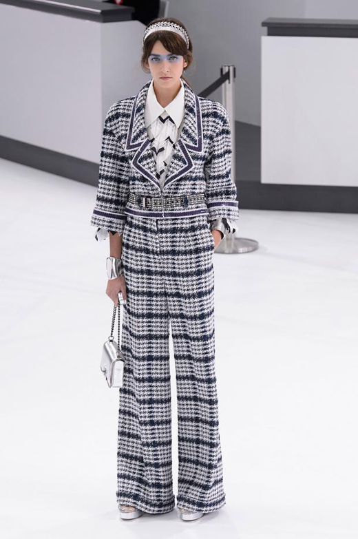 Spring/Summer 2016 Ready-to-wear collection CHANEL Airlines