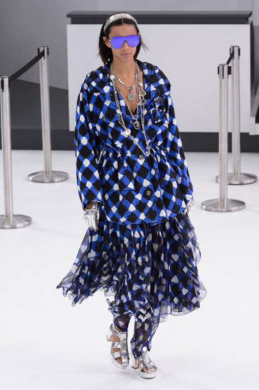 Spring/Summer 2016 Ready-to-wear collection CHANEL Airlines