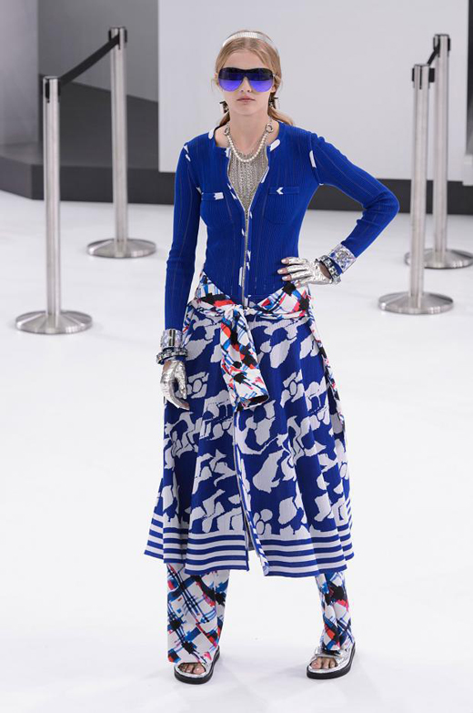 Spring/Summer 2016 Ready-to-wear collection CHANEL Airlines