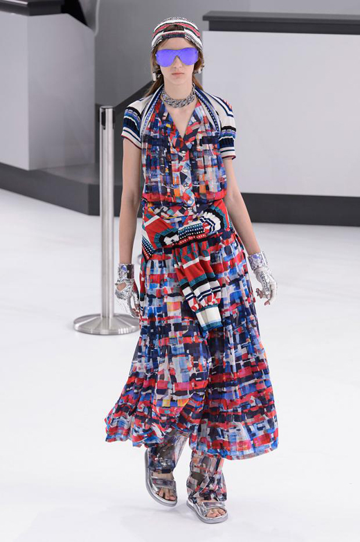 Spring/Summer 2016 Ready-to-wear collection CHANEL Airlines