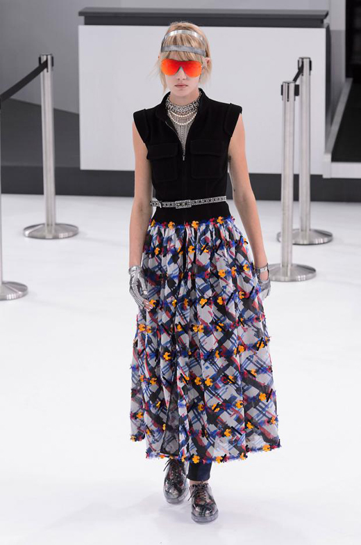 Spring/Summer 2016 Ready-to-wear collection CHANEL Airlines