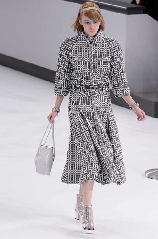 Spring/Summer 2016 Ready-to-wear collection CHANEL Airlines