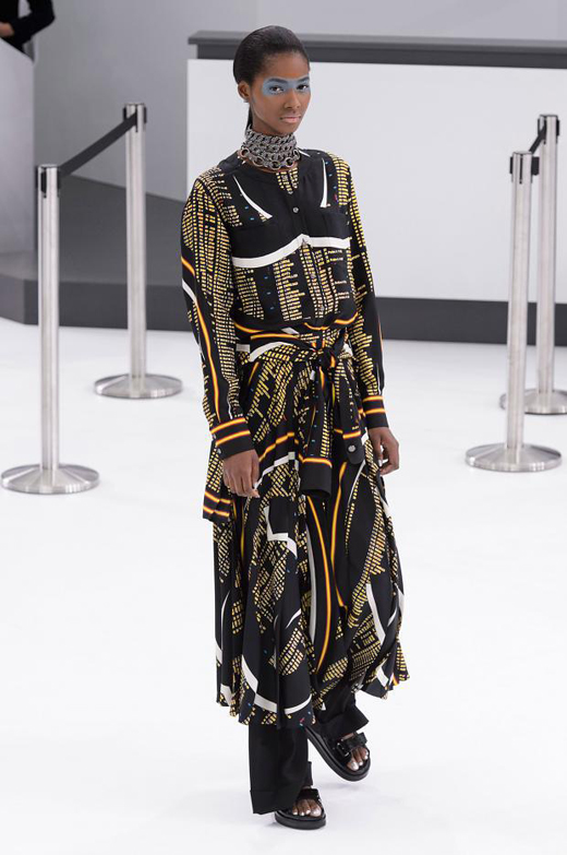 Spring/Summer 2016 Ready-to-wear collection CHANEL Airlines