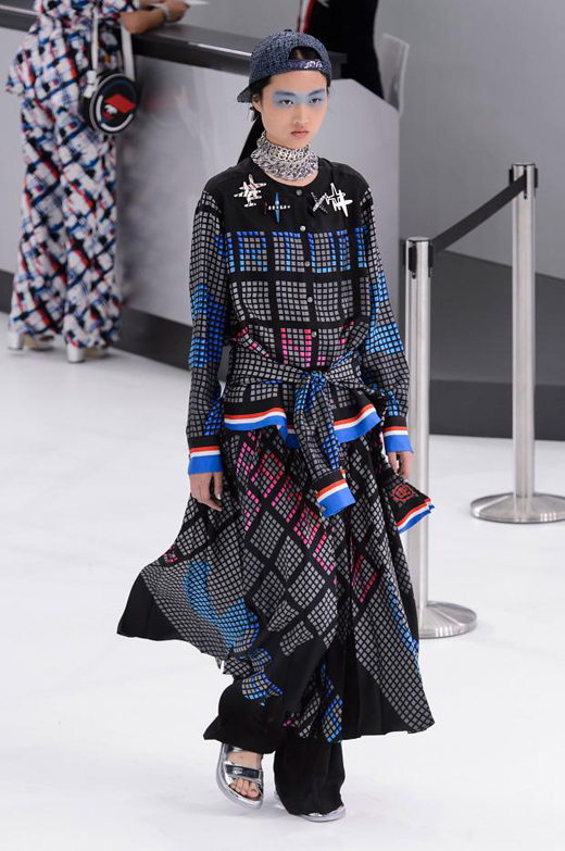 Spring/Summer 2016 Ready-to-wear collection CHANEL Airlines