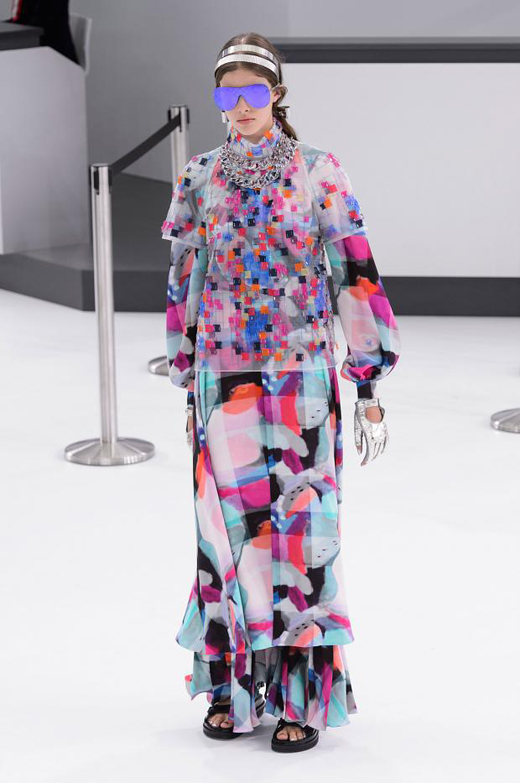 Spring/Summer 2016 Ready-to-wear collection CHANEL Airlines