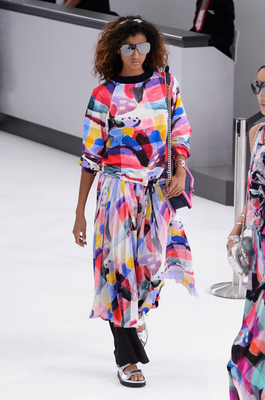 Spring/Summer 2016 Ready-to-wear collection CHANEL Airlines