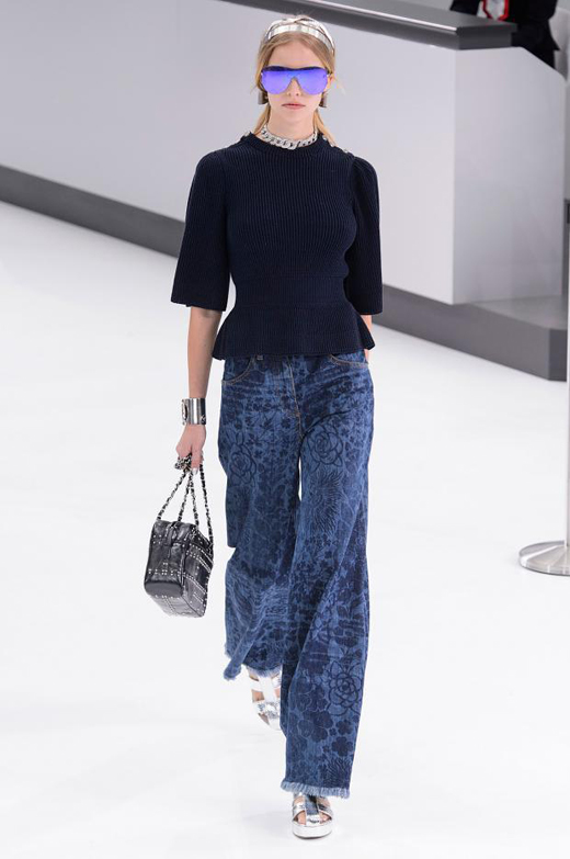 Spring/Summer 2016 Ready-to-wear collection CHANEL Airlines