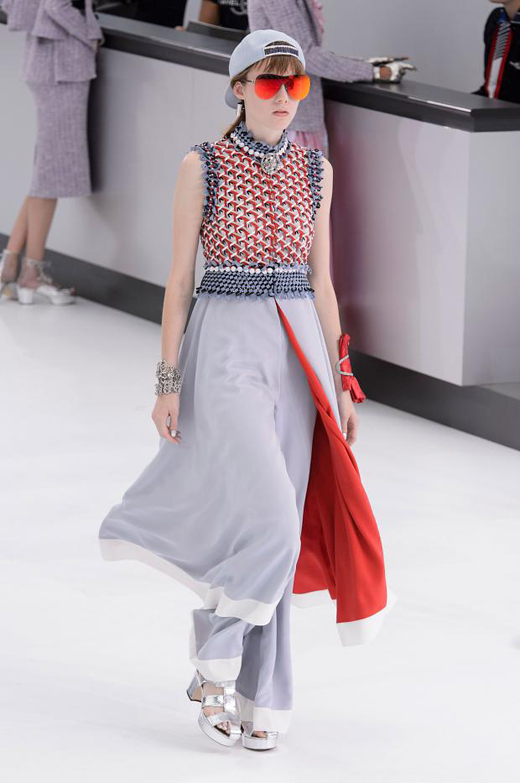 Spring/Summer 2016 Ready-to-wear collection CHANEL Airlines