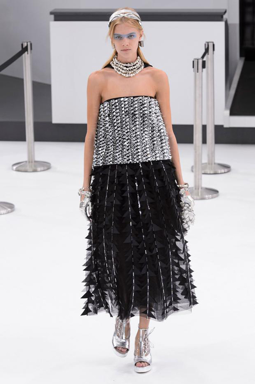 Spring/Summer 2016 Ready-to-wear collection CHANEL Airlines