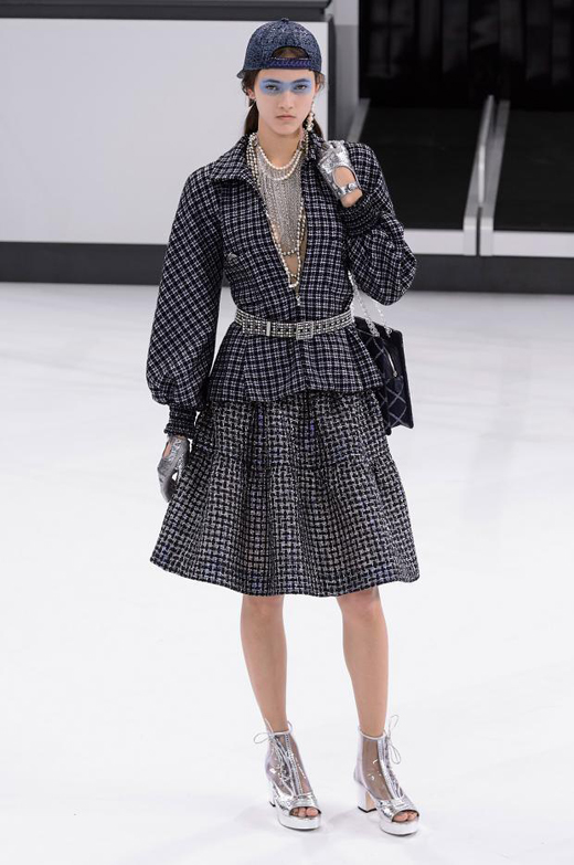 Spring/Summer 2016 Ready-to-wear collection CHANEL Airlines