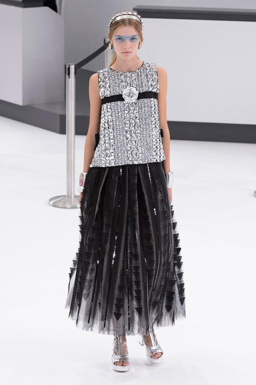 Spring/Summer 2016 Ready-to-wear collection CHANEL Airlines