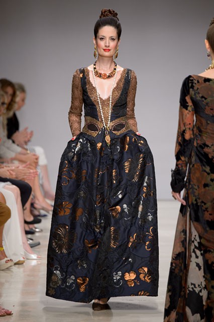 'An Homage to the Tudors' - Curiel Couture Fall-Winter 2015/2016 collection