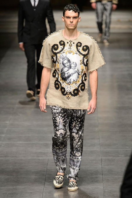 The Chinese Palace by Dolce and Gabbana Spring/Summer 2016