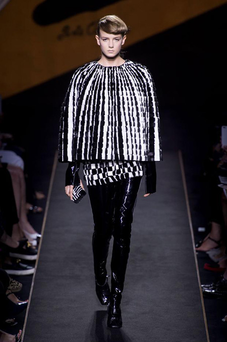 Silver Moon by Fendi Autumn/Winter 2015-2016 Haute Couture collection